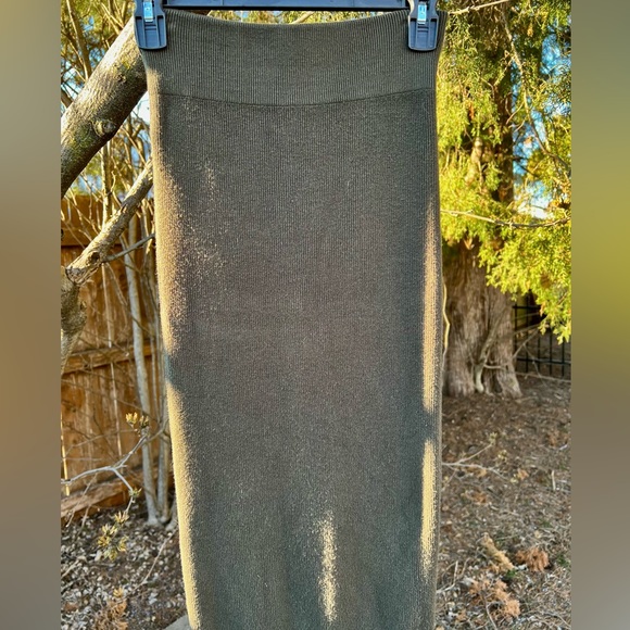 Express midi High waisted ribbed pencil skirt S olive green - Picture 5 of 7